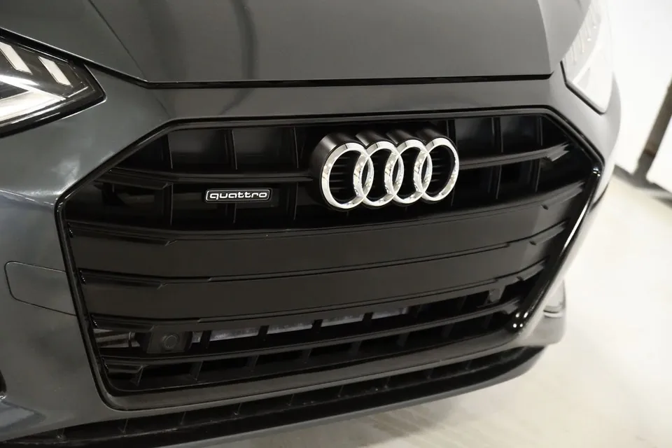Audi A4 2024 photo 4