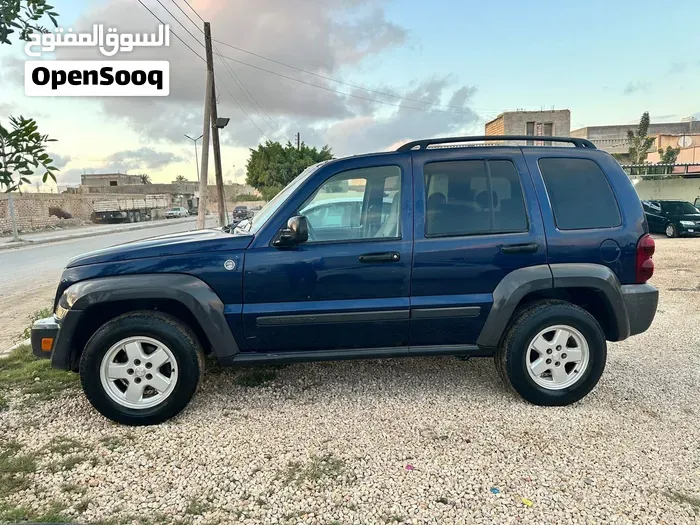 Jeep Liberty 2007 photo 3