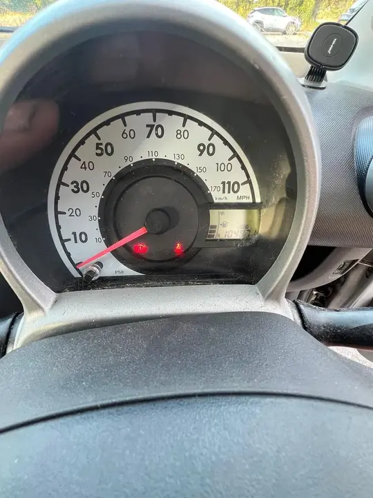 Toyota Aygo 2011 photo 4