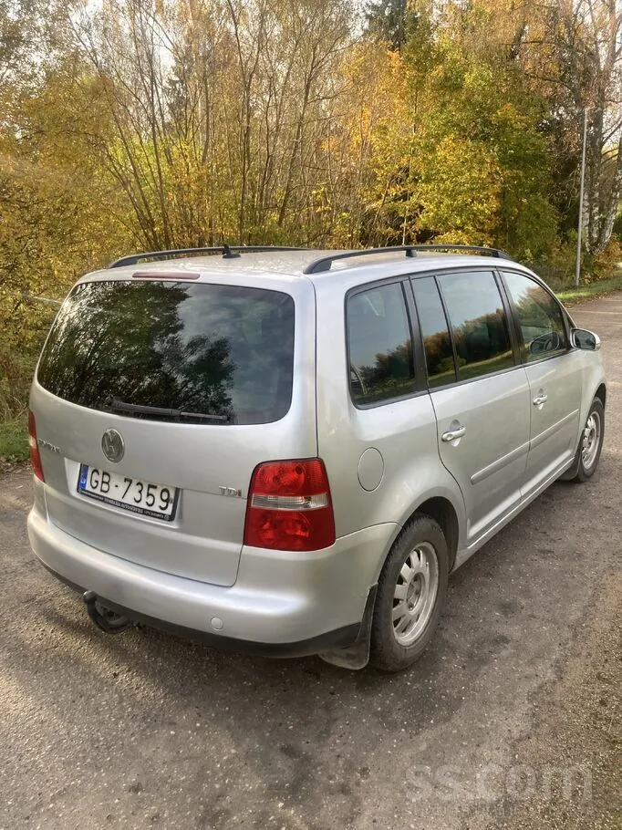 Volkswagen Touran 2004 photo 5