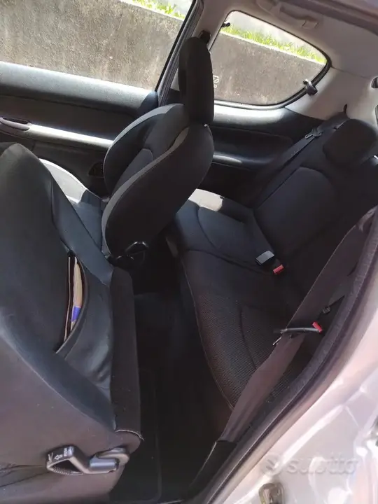 Peugeot 206 2006 photo 5