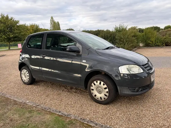 Volkswagen Fox 2009 photo 2