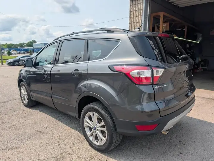 Ford Escape 2018 photo 4