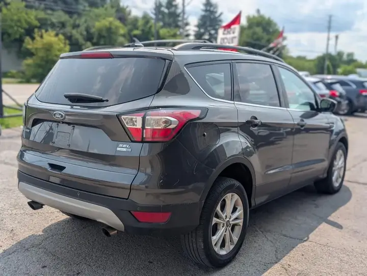 Ford Escape 2018 photo 3