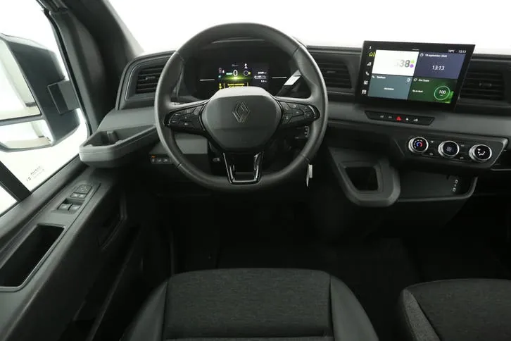 Renault Master 2025 photo 2