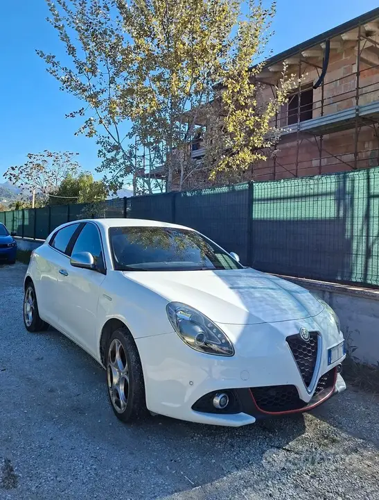 Alfa Romeo Giulietta 2019 photo 2