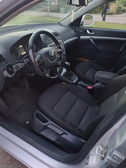 Skoda Octavia 2012 photo 5