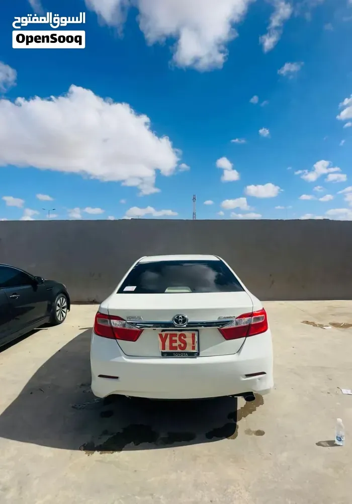 Toyota Camry 2014 photo 2