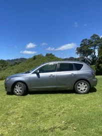 Mazda Axela 2005 photo 3