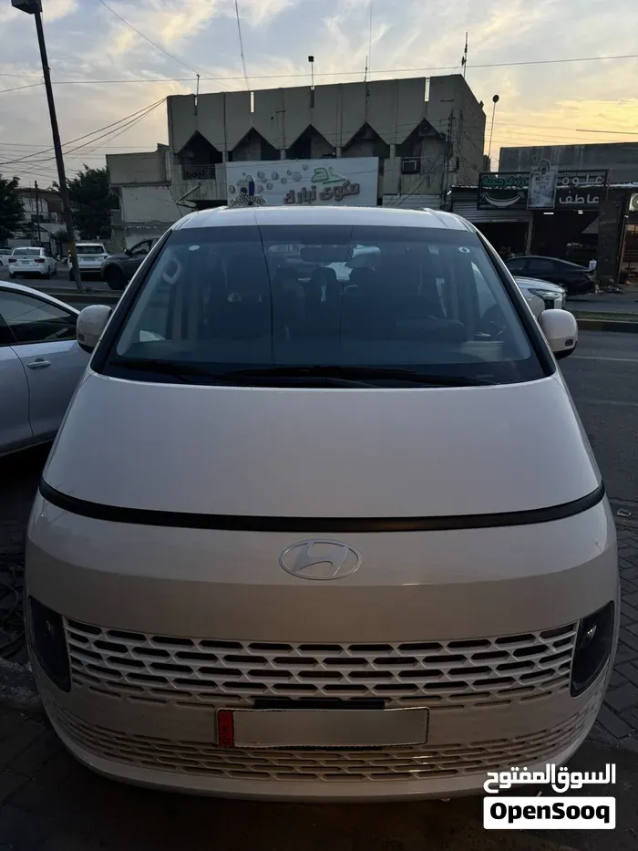 Hyundai Staria