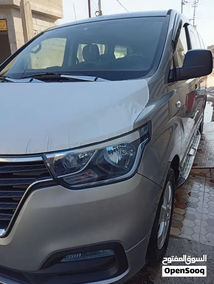Hyundai Staria 2025 photo 5