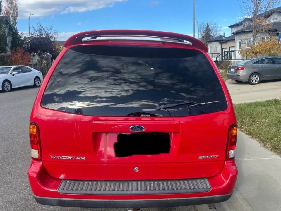 Ford Windstar 2002 photo 3