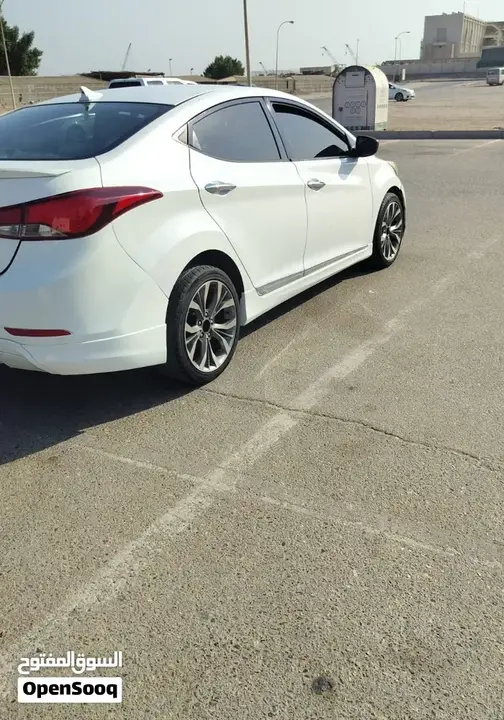 Hyundai Elantra 2013 photo 4