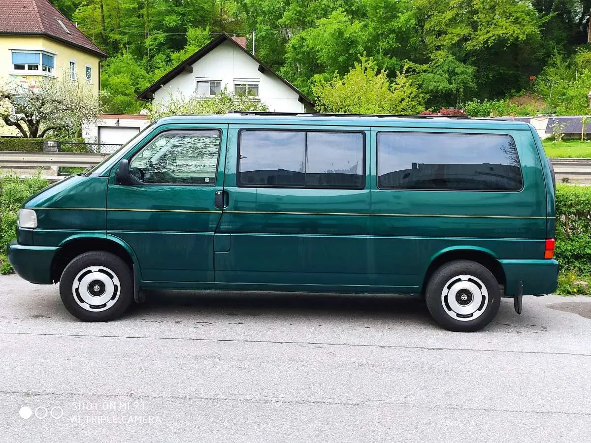 Volkswagen T4 1996 photo 2
