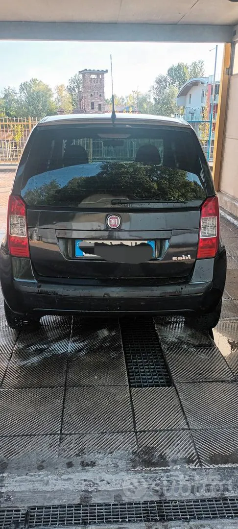 Fiat Idea 2004 photo 2