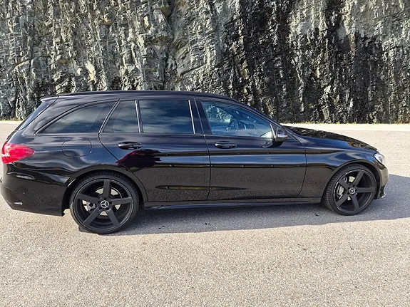 Mercedes-Benz C200 2017 photo 4