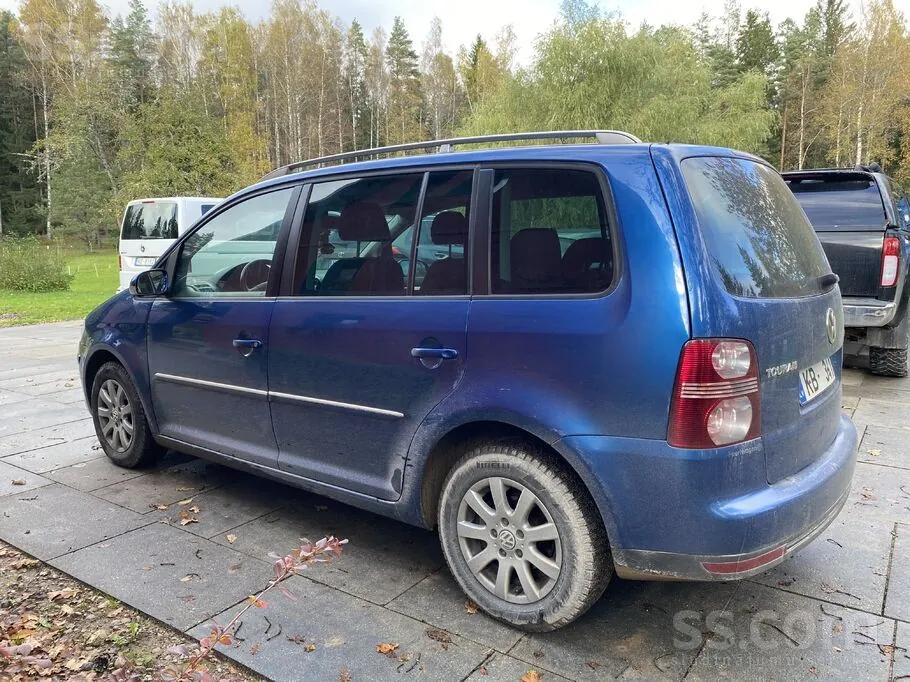 Volkswagen Touran 2007 photo 3