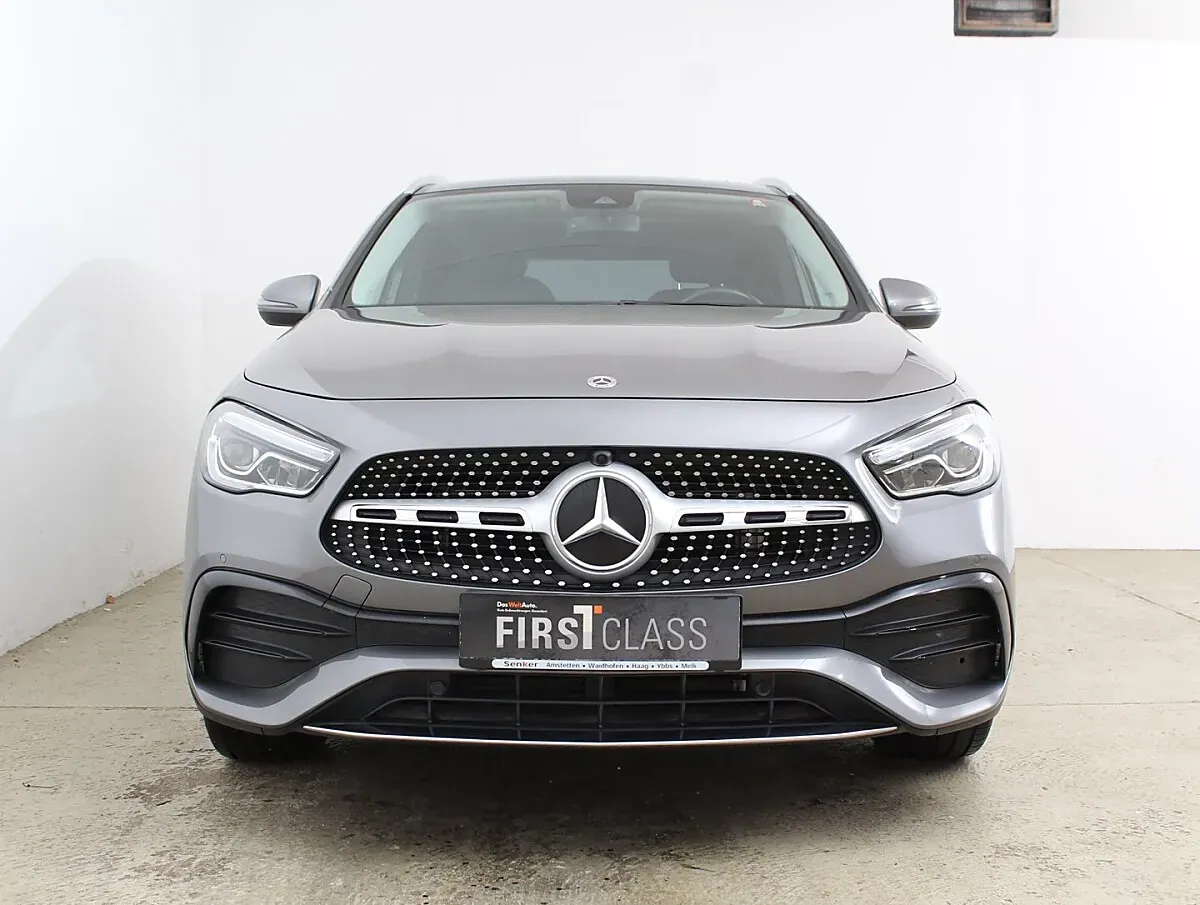 Mercedes-Benz Gla Class 2022 photo 2