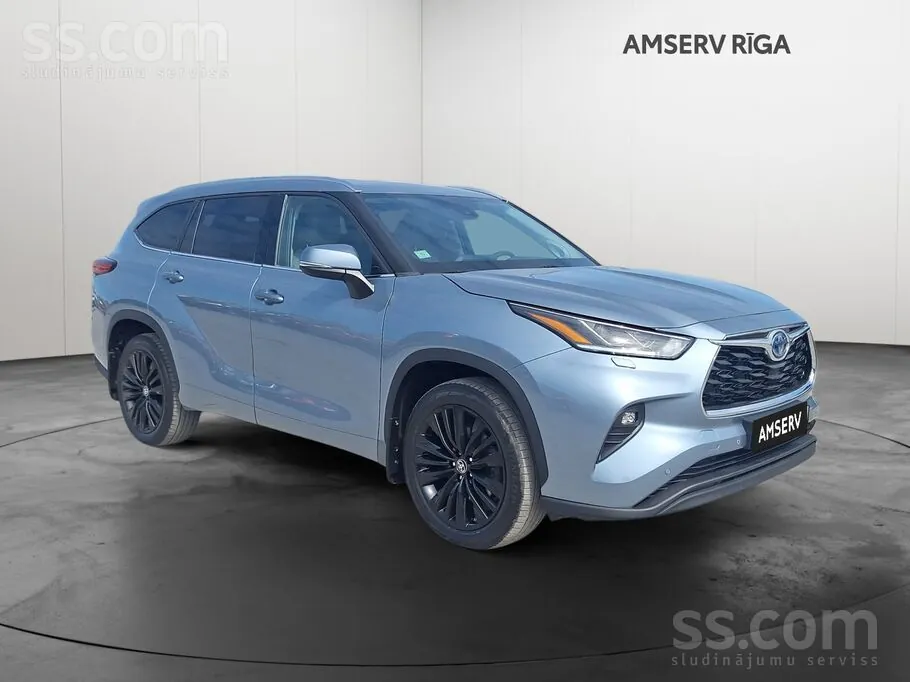 Toyota Highlander 2022 photo 3
