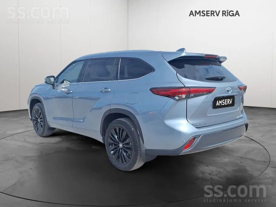 Toyota Highlander 2022 photo 4
