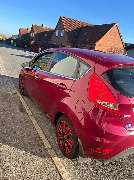 Ford Fiesta 2009 photo 3
