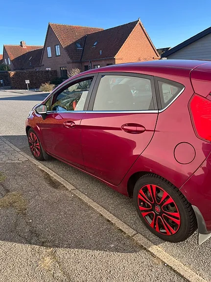 Ford Fiesta 2009 photo 4