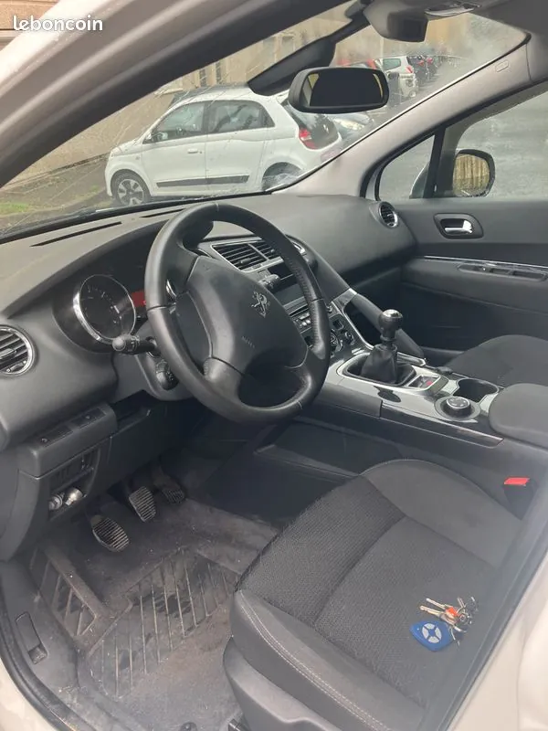 Peugeot 3008 2016 photo 3