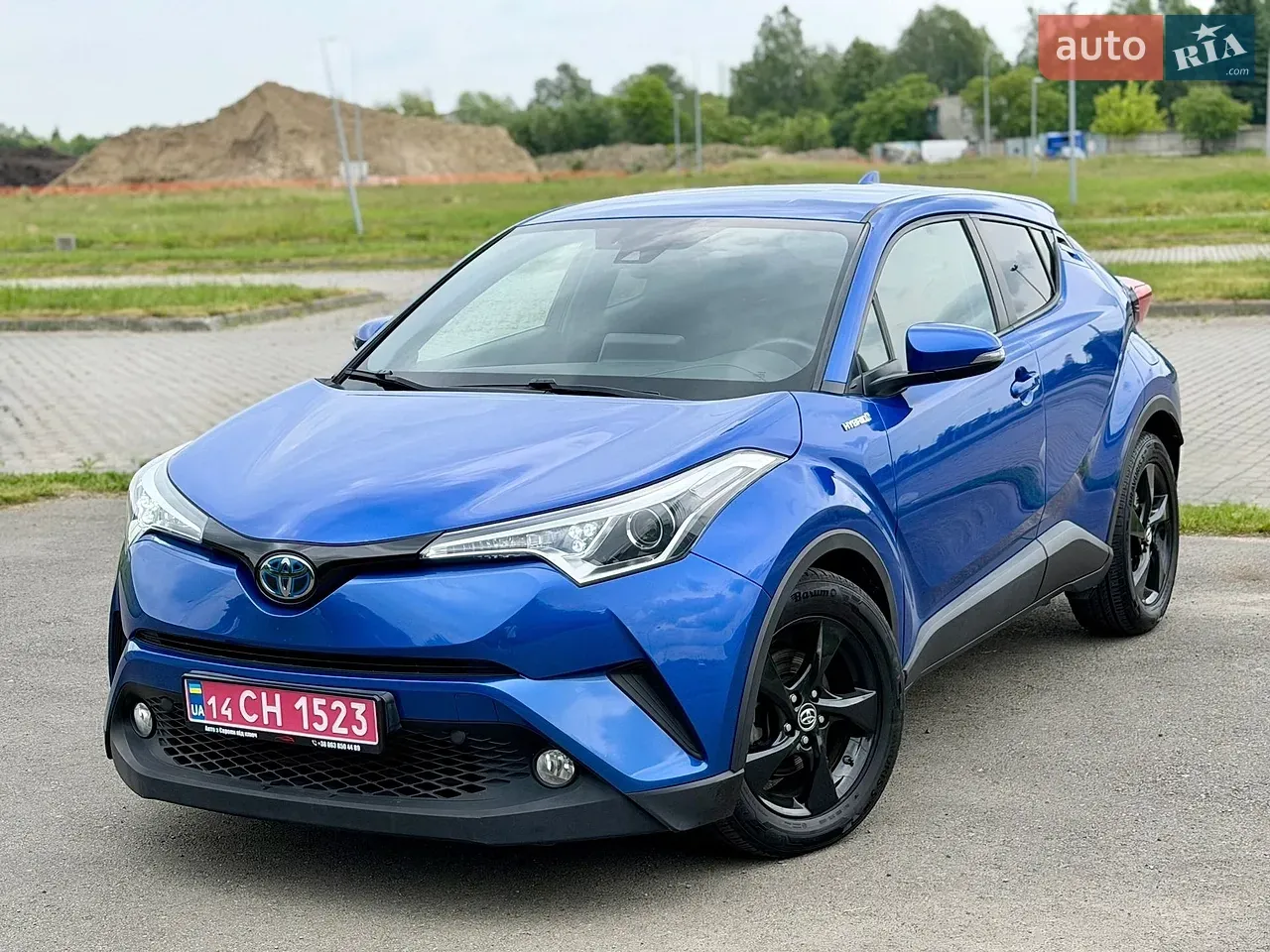 Toyota C-Hr 2018 photo 3