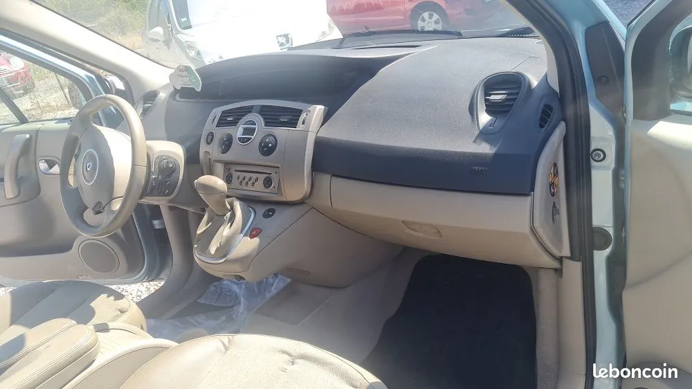 Renault Grand Scenic 2007 photo 5
