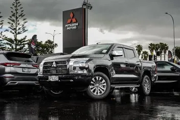 Mitsubishi Triton 2024 photo 2