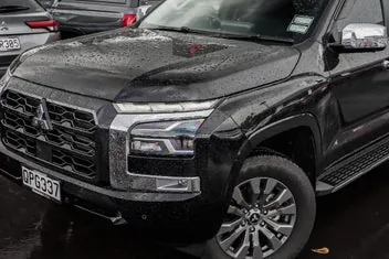 Mitsubishi Triton 2024 photo 3