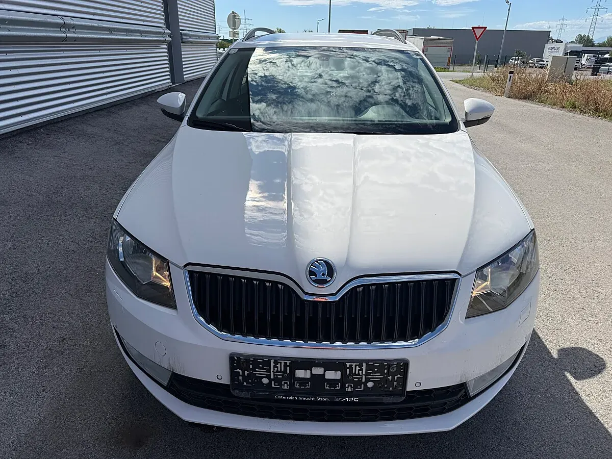 Skoda Octavia 2014 photo 3