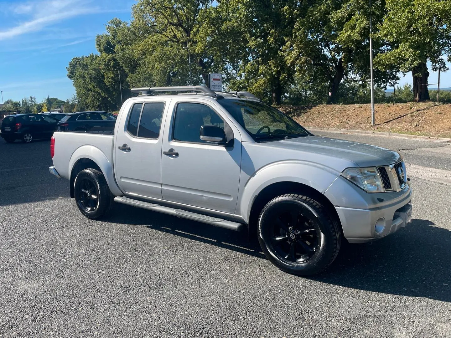Nissan Navara 2009 photo 2