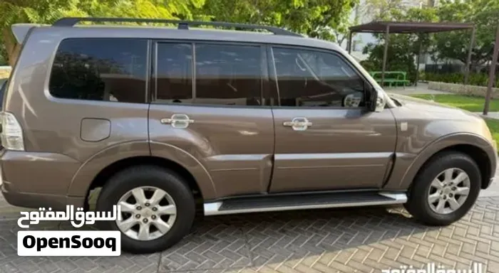 Mitsubishi Pajero 2013 photo 2