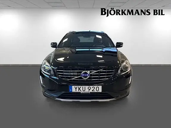 Volvo Xc60 2017 photo 2