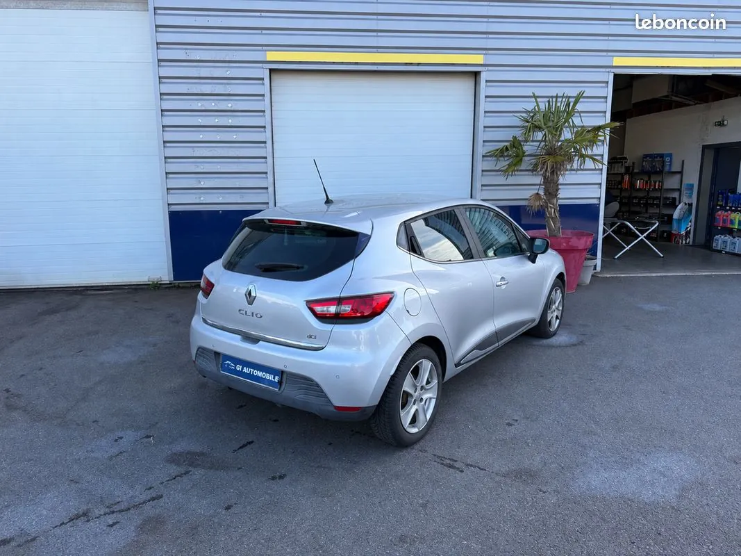 Renault Clio 2016 photo 3