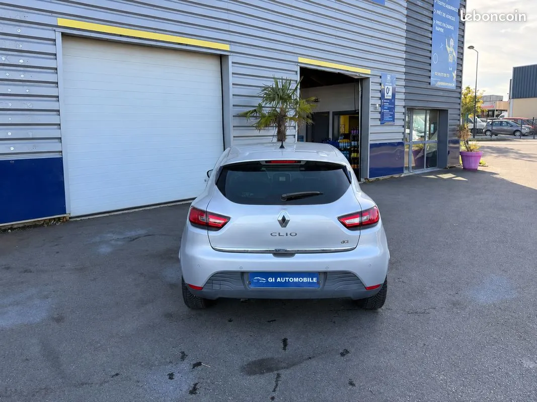 Renault Clio 2016 photo 4