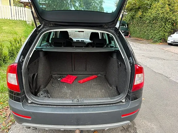 Skoda Octavia 2010 photo 5