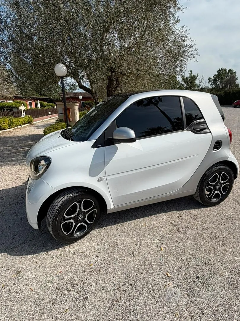 Smart Fortwo 2018 photo 4