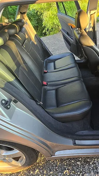 Mercedes-Benz E220 D 2005 photo 2