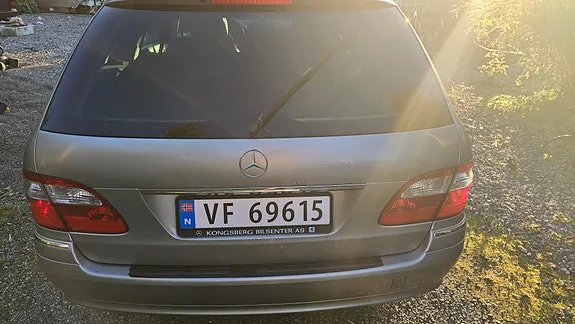 Mercedes-Benz E220 D 2005 photo 5