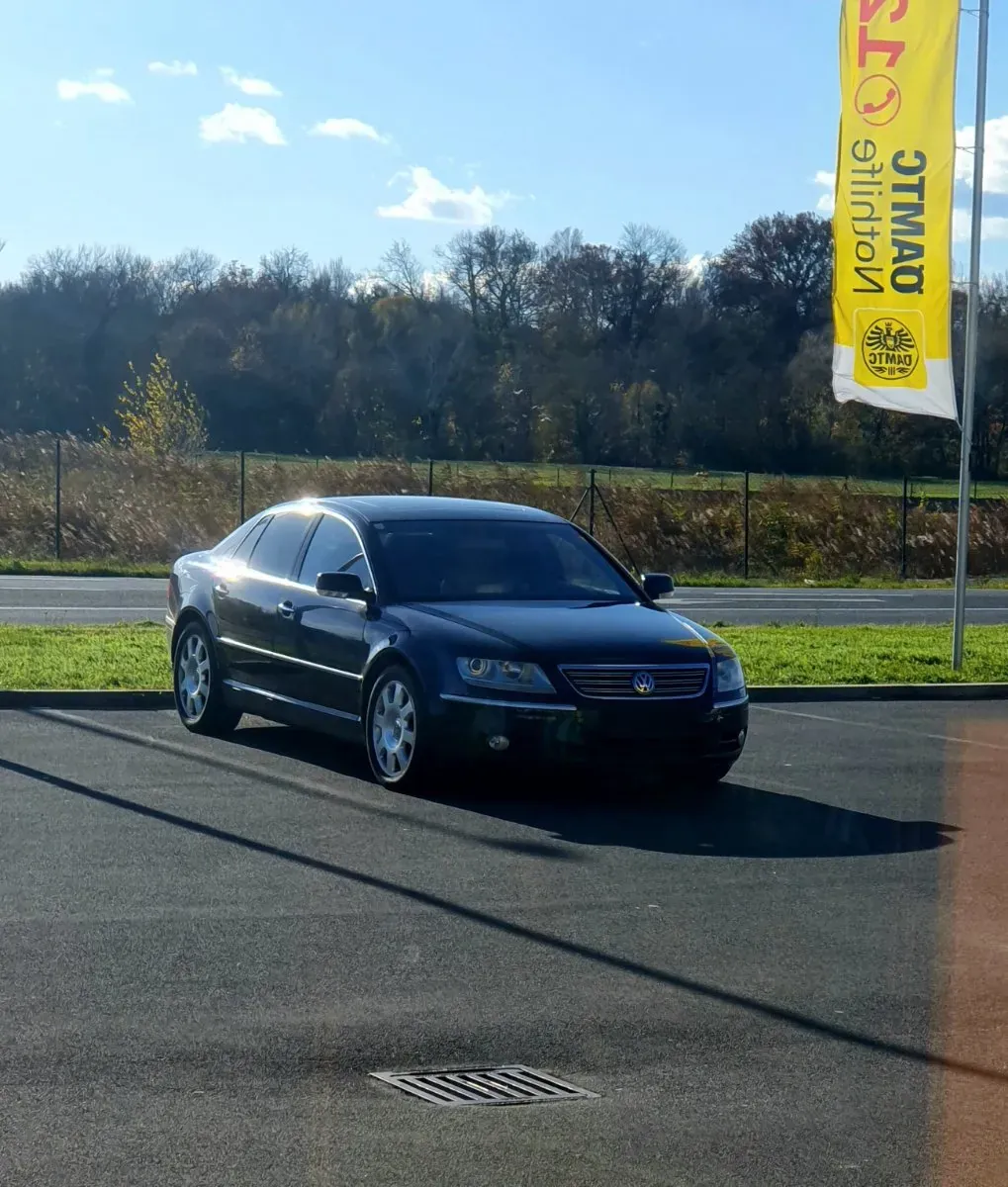 Volkswagen Phaeton 2003 photo 3