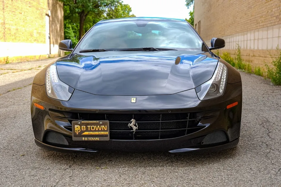 Ferrari Ff 2012 photo 2