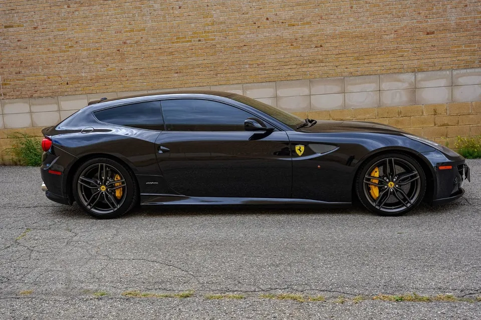 Ferrari Ff 2012 photo 3