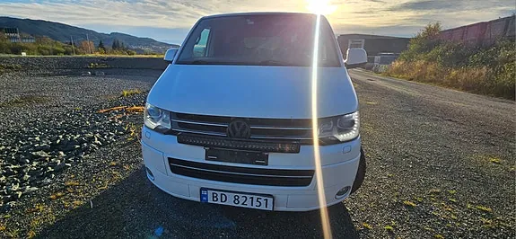 Volkswagen Multivan 2012 photo 4
