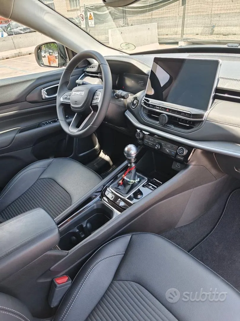 Jeep Compass 2024 photo 3