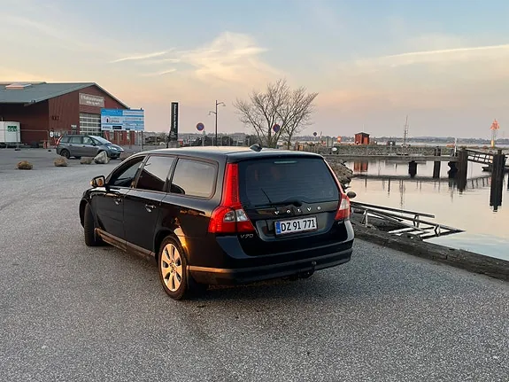 Volvo V70 2008 photo 3