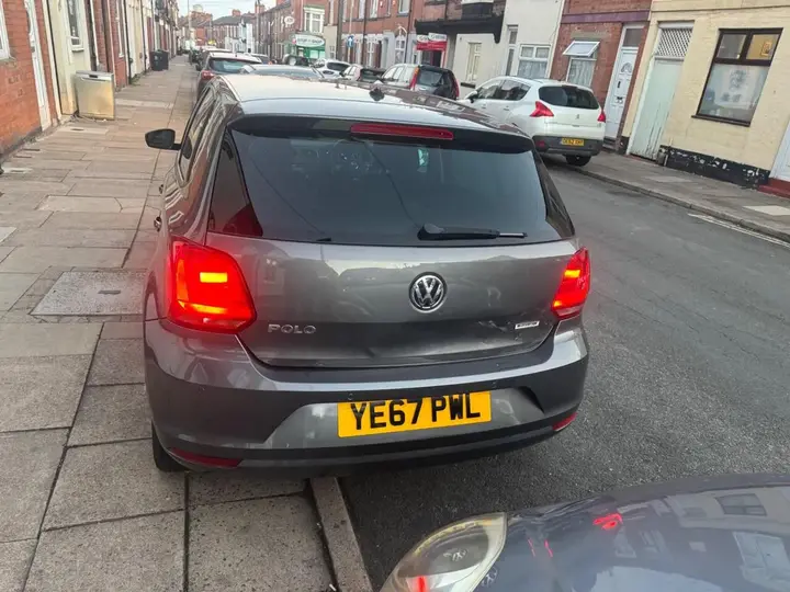 Volkswagen Polo 2017 photo 2