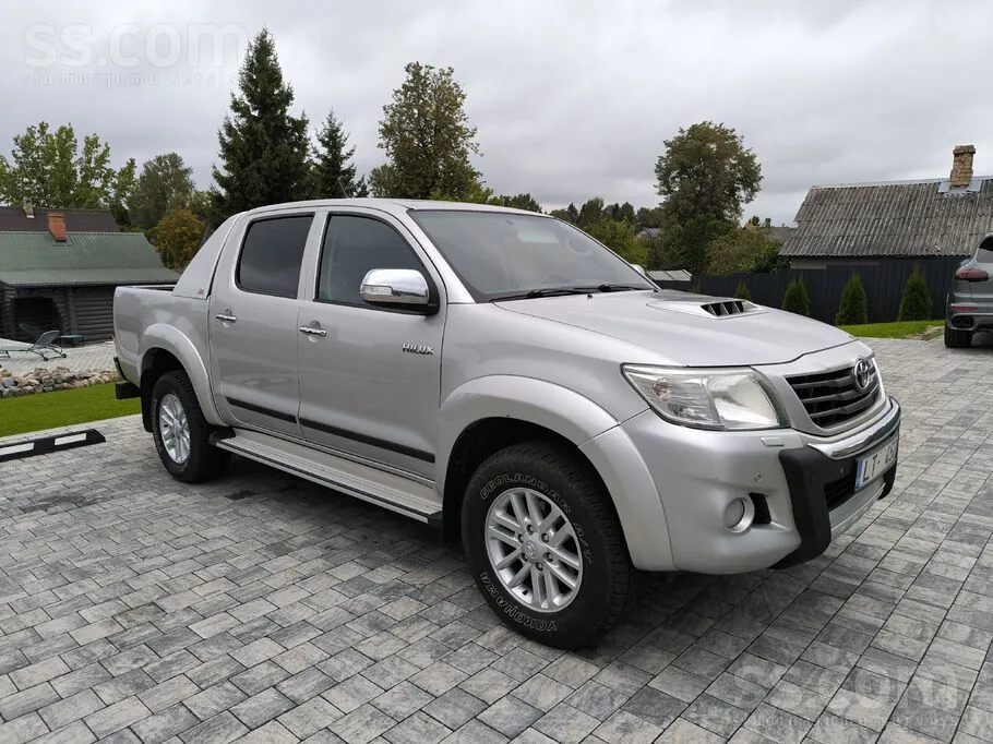 Toyota Hilux 2013 photo 4