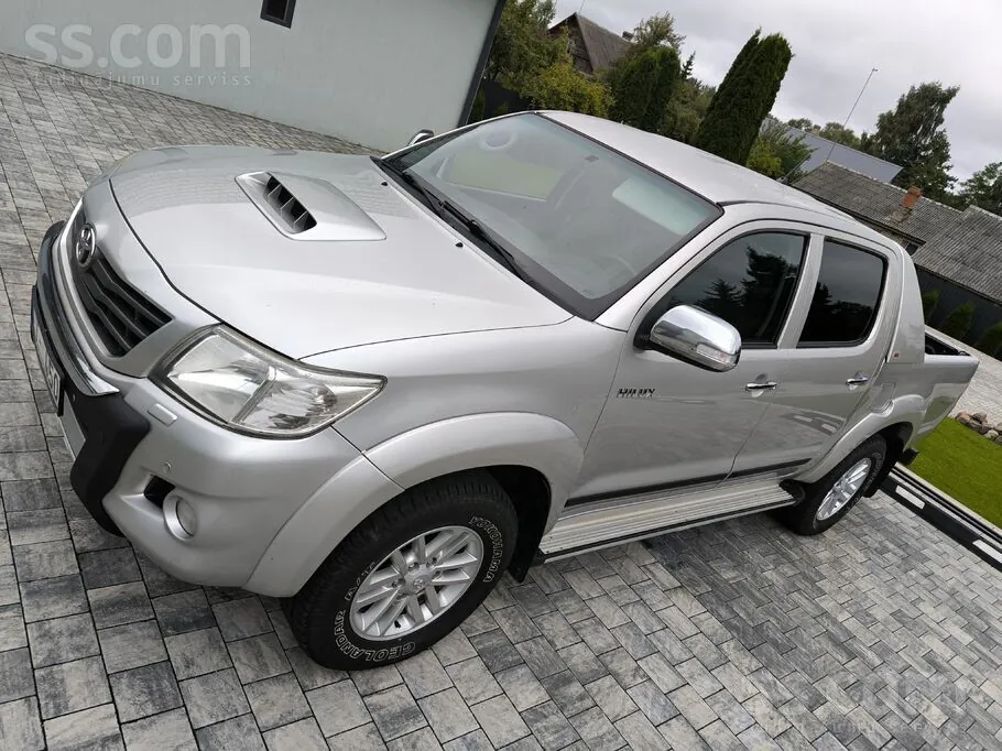 Toyota Hilux 2013 photo 5